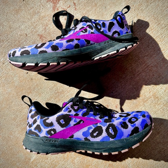 Brooks Women's Purple Leopard Print Revel Athletic Shoes - Picture 7 of 9